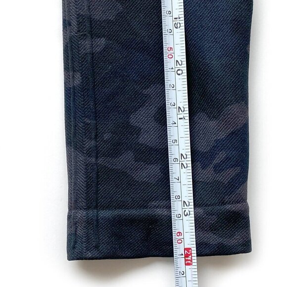 SPANX Look at Me Now Seamless Black Camo Leggings Shaping Smooth Stretchy - Picture 11 of 12